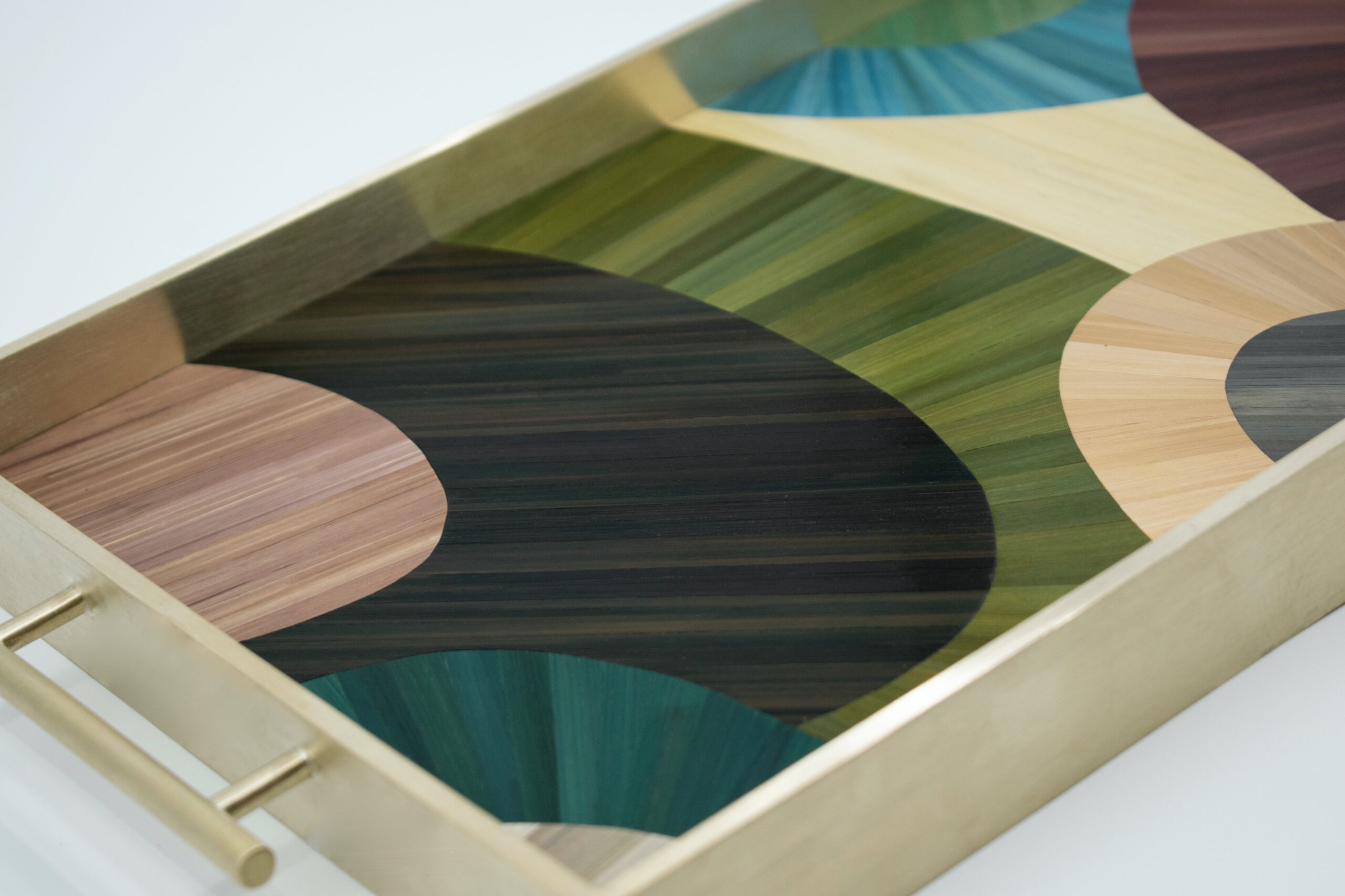 Alea Tray - Eva Chantier x Studio Ziricote - Straw marquetry - Photo by Studio HC
